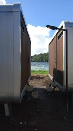 Caseea pods by the lake